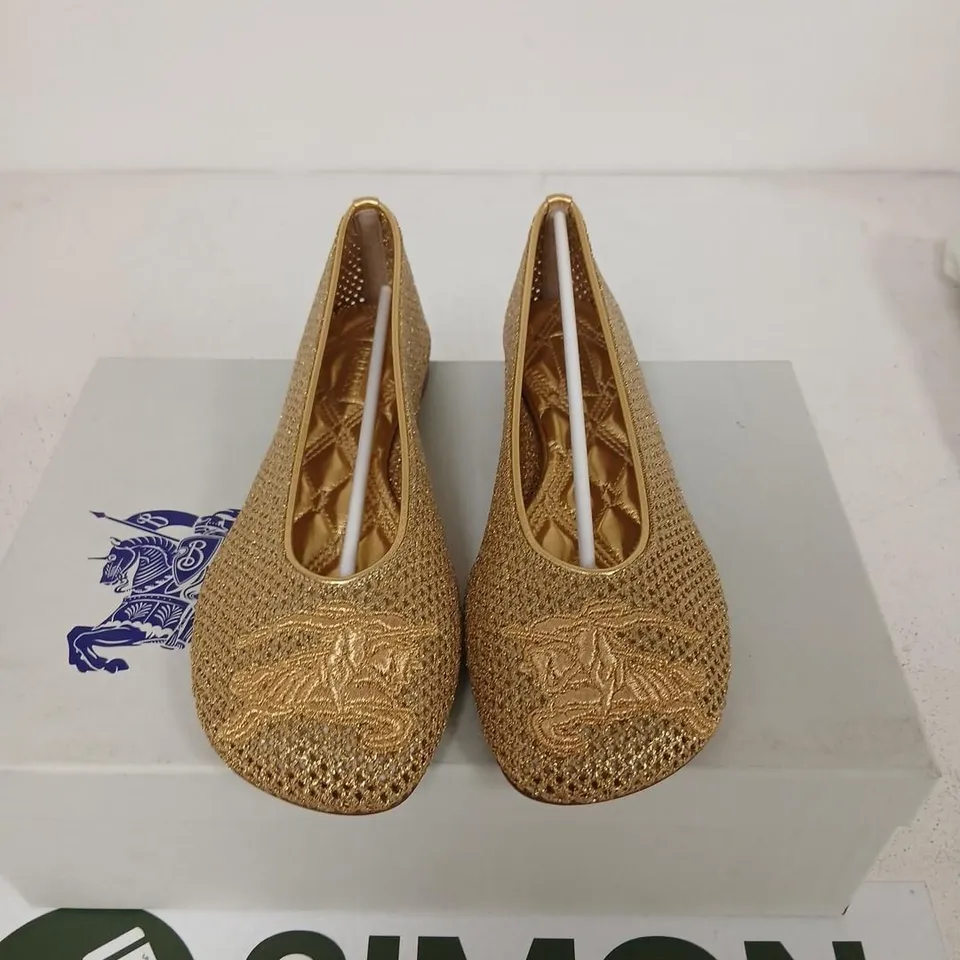 BURBERRY GOLD MESH BALLET FLATS (LUREX) – UK 2 (EU 35), LEATHER SOLE