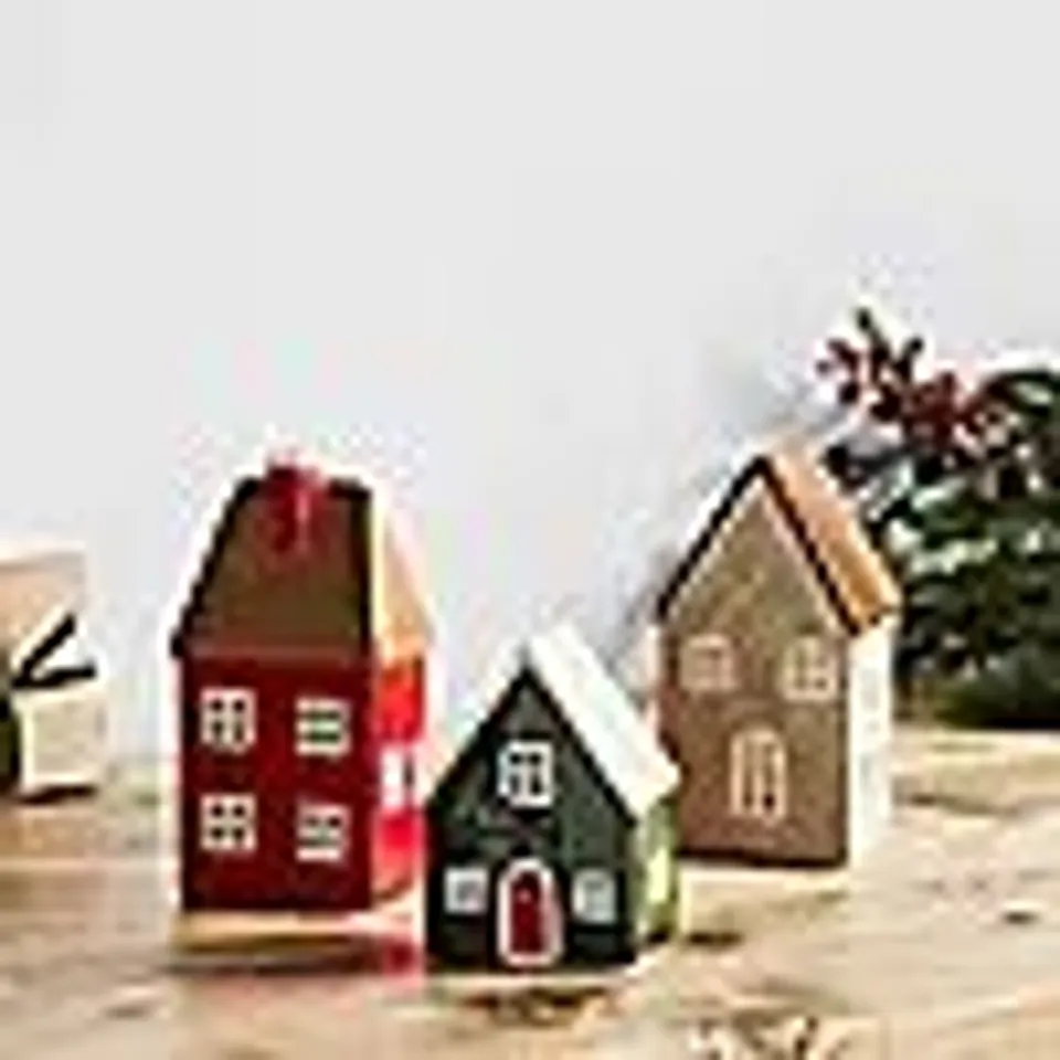 HOME REFLECTIONS SET OF 3 PRE-LIT WINTER HOUSES