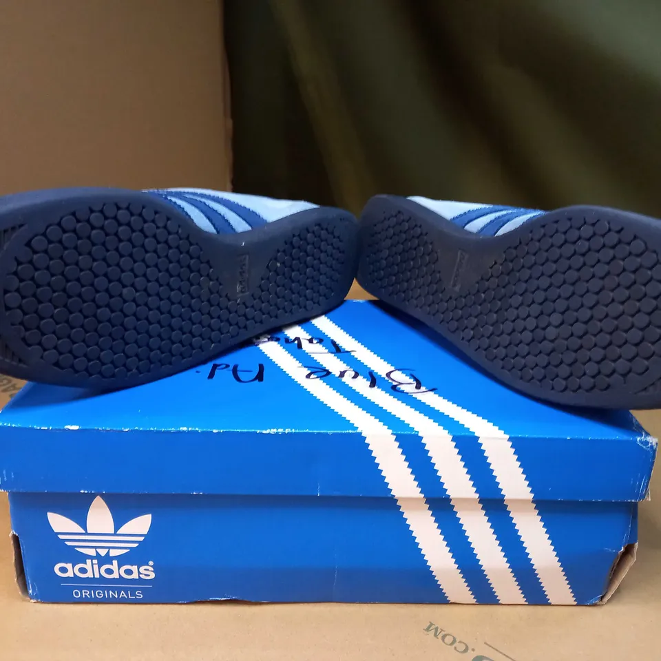 BOXED PAIR OF ADIDAS TAHITI BLUE TRAINERS SIZE 9.5