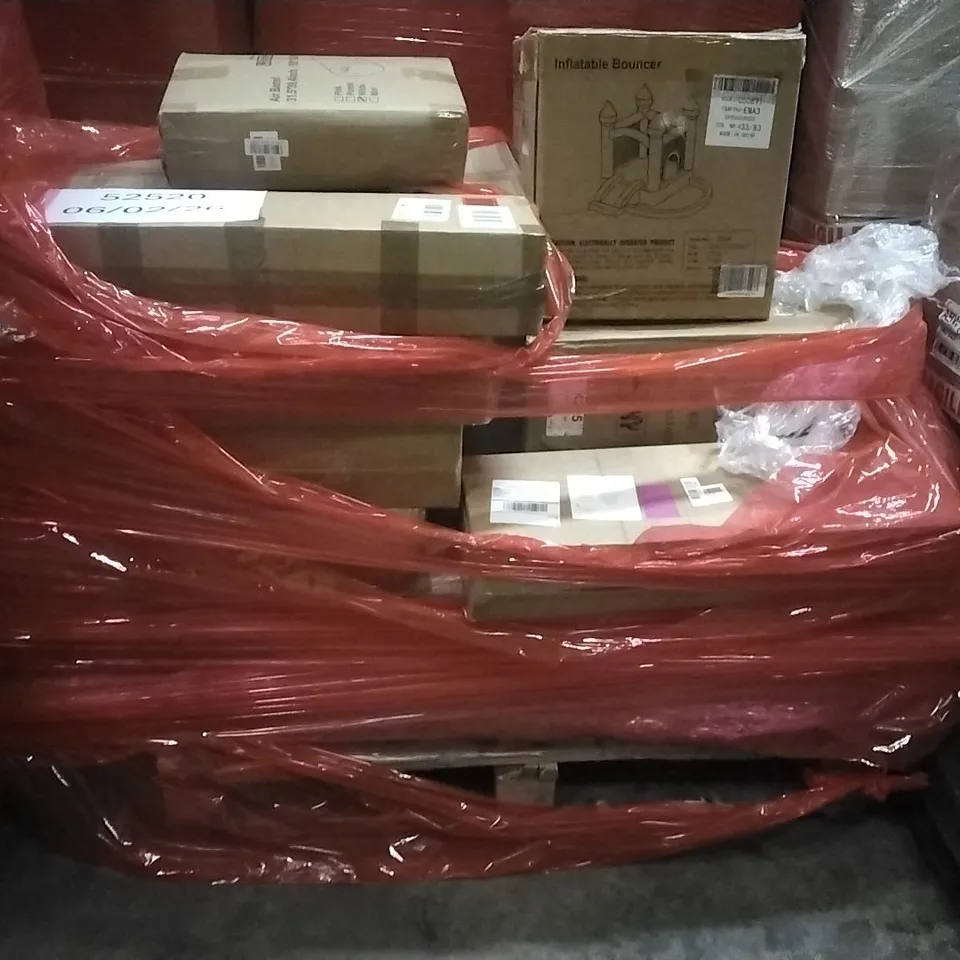 PALLET OF HOUSEHOLD ITEMS TO INCLUDE CLOTHES AIRER, INFLATABLE BOUNCER, AIR BARREL AND OTHER ASSORTED ITEMS...