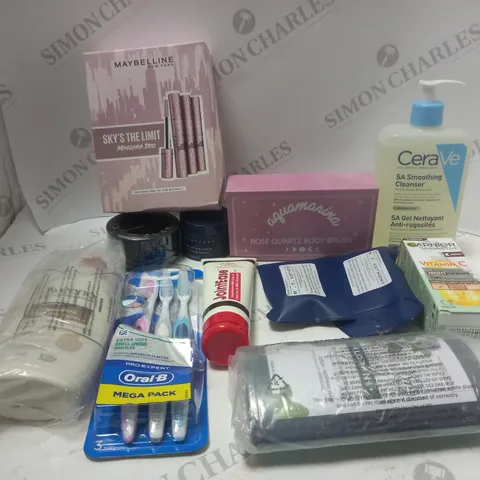 LOT OF ASSORTED COSMETIC ITEMS TO INCLUDE CERA VE, AVEENO AND GARNIER
