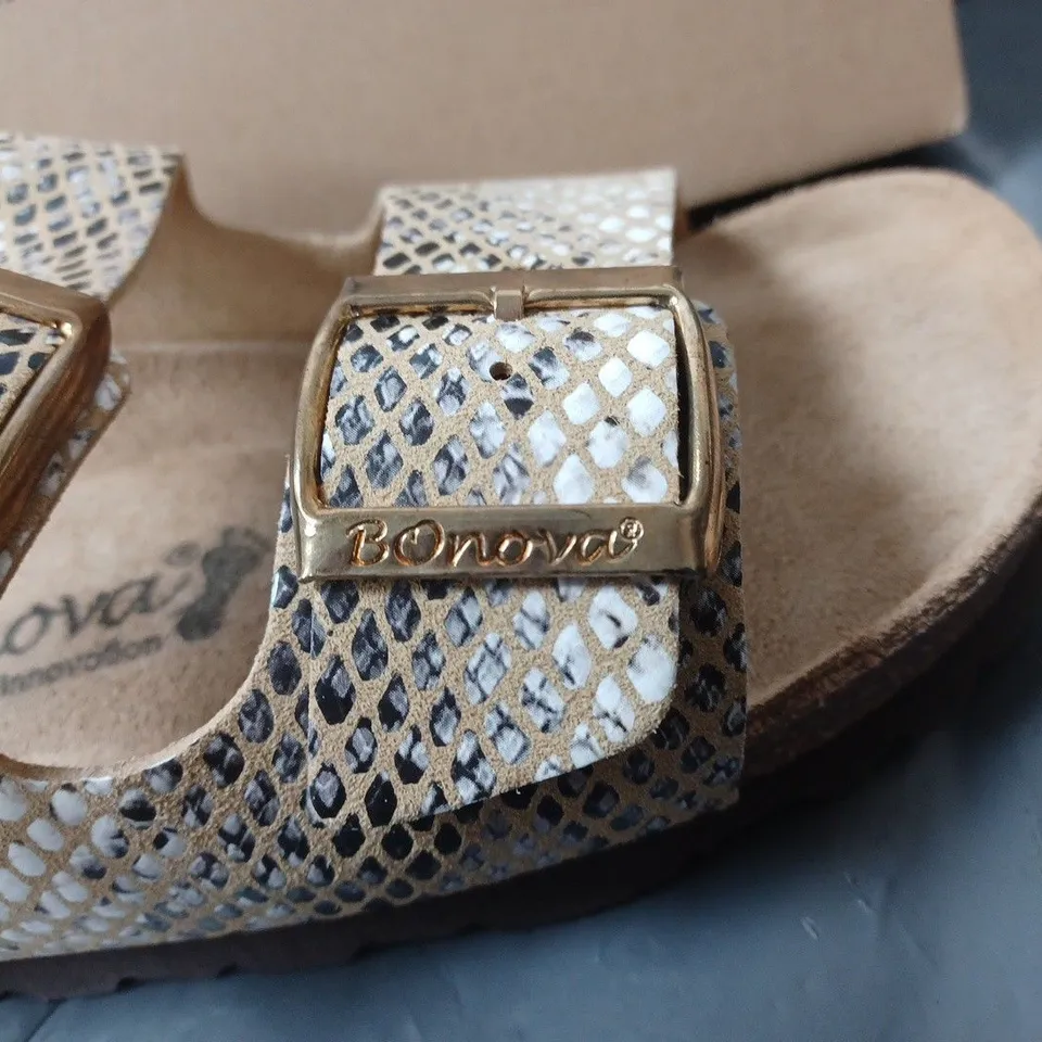 BOXED PAIR OF BONOVA SANDALS SNAKE SKIN PRINT DESIGN SIZE 6 UK