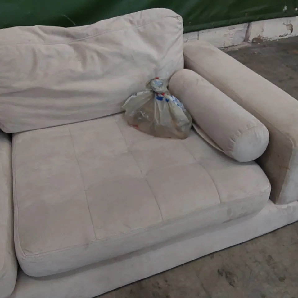 DESIGNER FABRUC UPHOLSTERED SOFA WITH CUSHIONS 