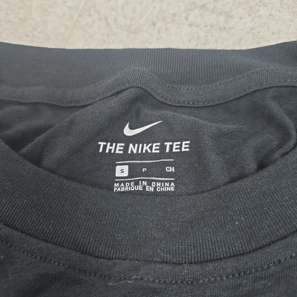 NIKE WOMENS STANDARD FIT BLACK LONG-SLEEVE CROPPED TOP SMALL