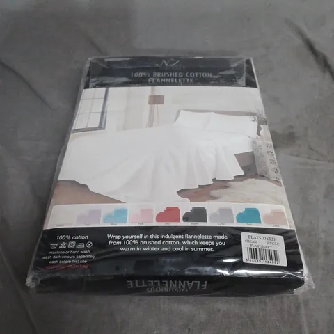 PLAIN DYED CREAM SINGLE FLAT SHEET β 100% BRUSHED COTTON FLANNELETTE