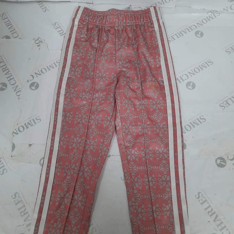 ADIDAS ORIGINAL TRACKSUIT BOTTOMS SIZE 6-7 YEARS