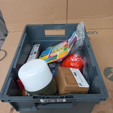 TOTE OF APPROXIMATELY 15 ASSORTED ITEMS TO INCLUDE: SANDING WHEELS