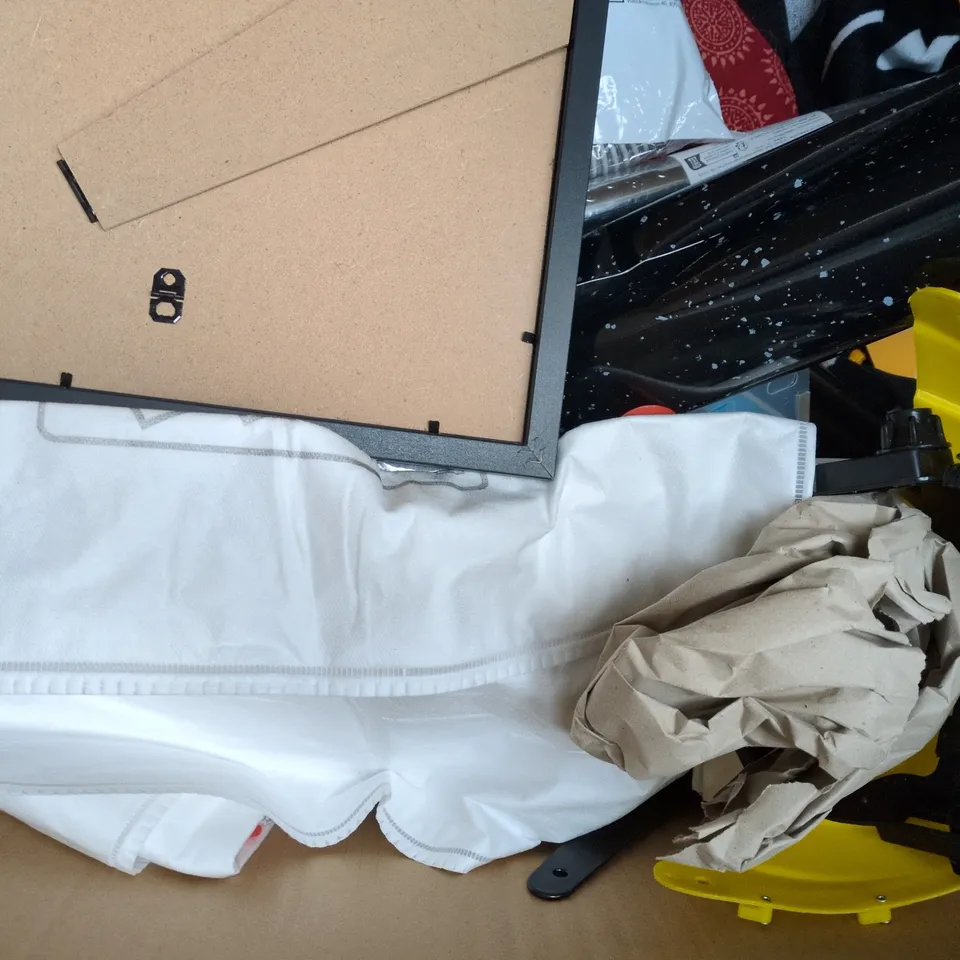 BOX OF APPROXIMATELY 20 ASSORTED HOUSEHOLD ITEMS TO INCLUDE HYPOALLERGENIC GLOVES, PLASTIC TABLE COVER, ETC - COLLECTION ONLY