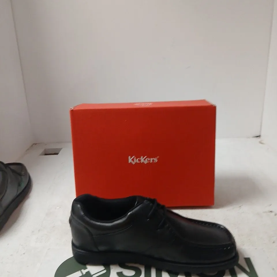 KICKERS BLACK LEATHER LACE-UP SHOES – UK 9 (EU 43) – BOXED