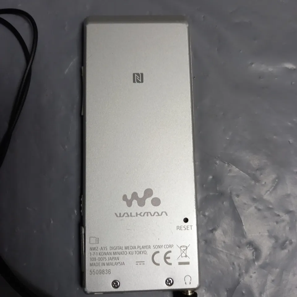 SONY WALKMAN DIGITAL MEDIA PLAYER SILVER NWZ-A15