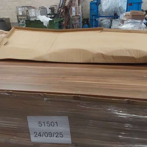 PALLET CONTAINING A VERY LARGE QUANTITY OF WOODEN FURNITURE PANELS ECT