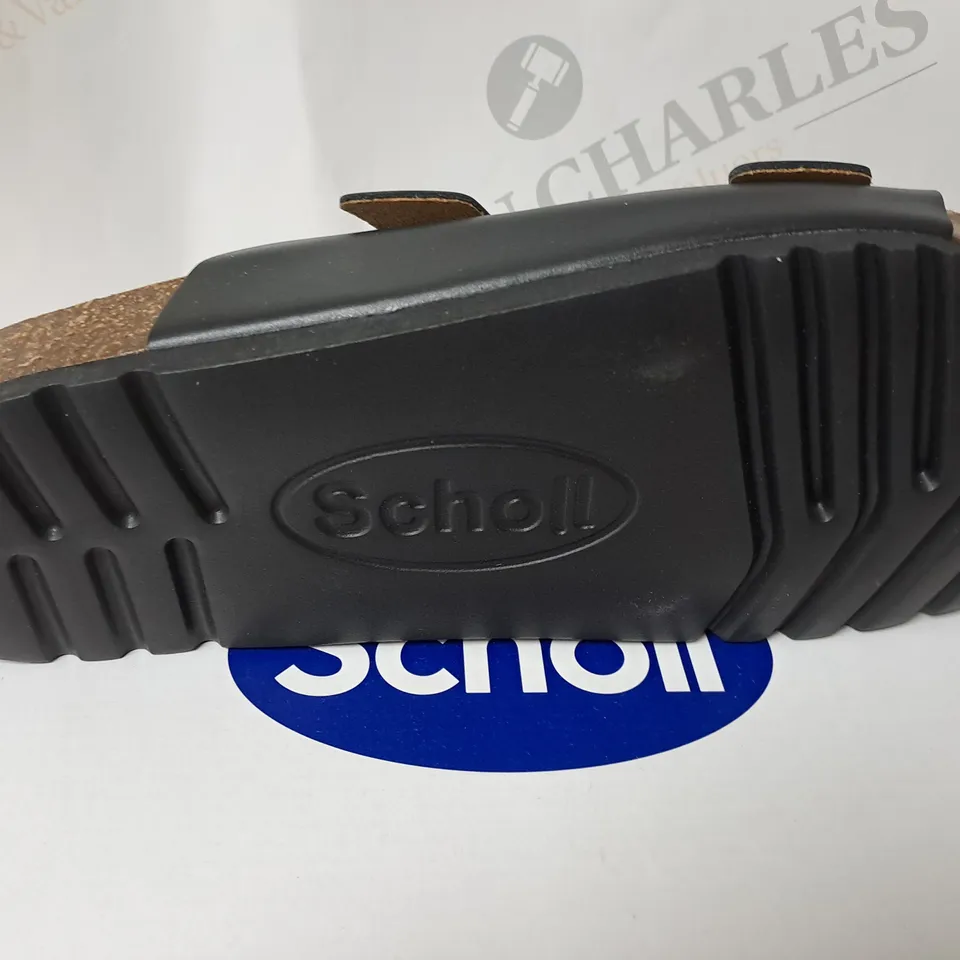 BOXED SCHOLL SANDLES IN BLACK SIZE 6