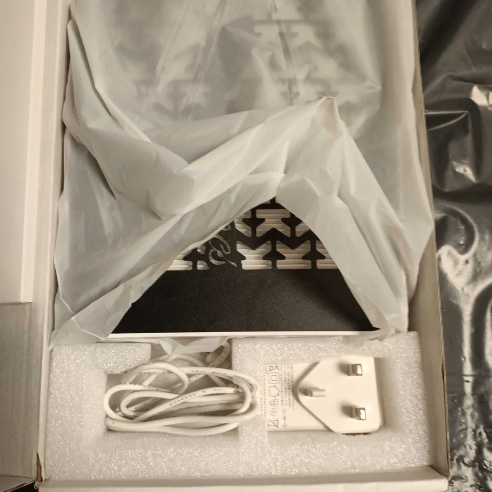 KB DUST COLLECTOR – KATIE BARNES TOOL RANGE & EDUCATION (BOXED WITH MANUAL)