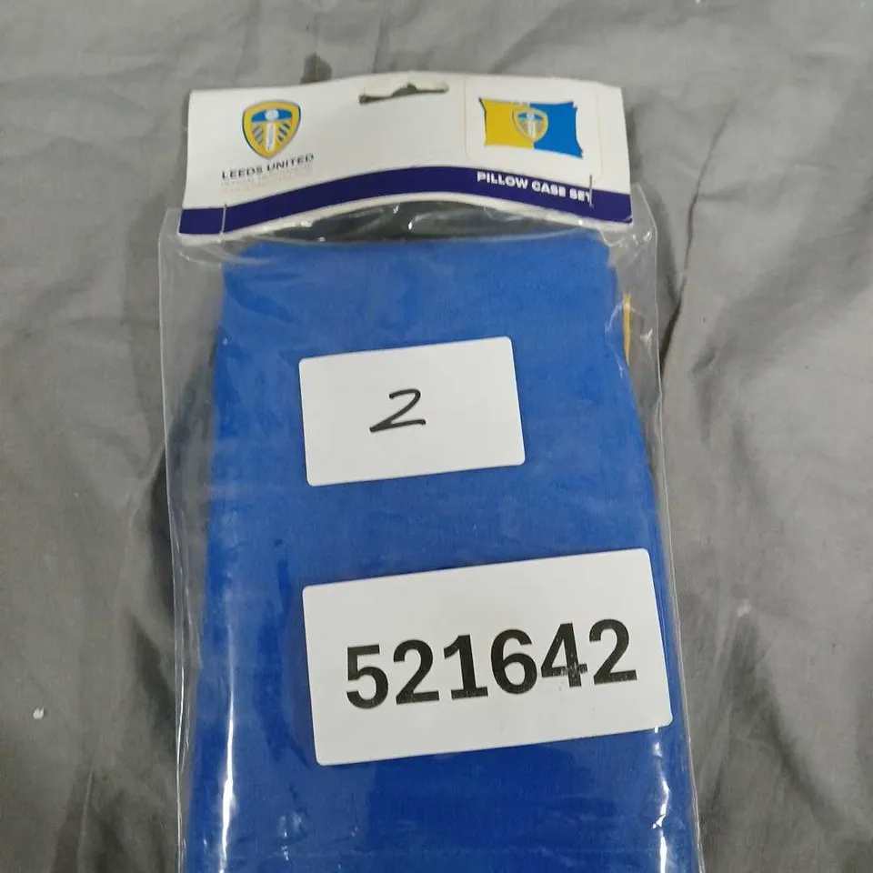 LEEDS UNITED PILLOW CASE SET – BLUE, TEAM CREST (PILLOWCASE SET)