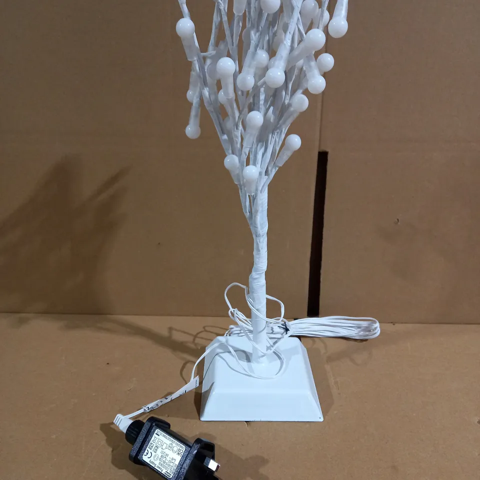 COLOUR CHANGING LED BALL TREE 60CM RRP £24.99