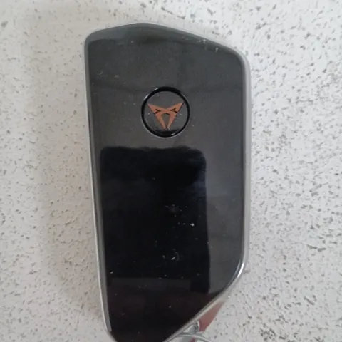 Car key fob with remote and key – black glossy finish