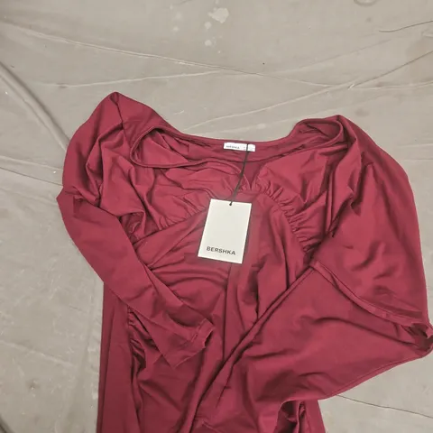 BERSHKA BURGUNDY RUCHED LONG-SLEEVE TOP – SIZE M 