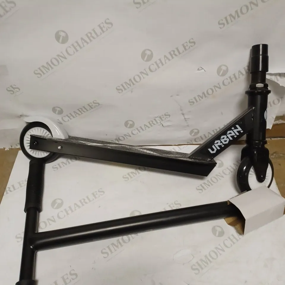 STUNTED URBAN STUNT SCOOTER - BLACK/WHITE RRP £29.99