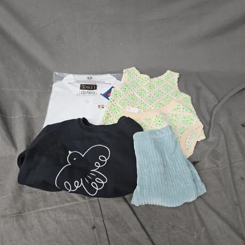 BOX OF APPROXIMATELY 30 ASSORTED KIDS CLOTHING ITEMS TO INCUDE - BABY CLOTHES, SHIRTS, TROUSERS, ETC