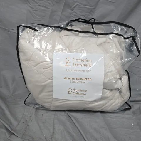 CATHERINE LANSFIELD SIGNATURE COLLECTION KINGSLEY MATT VELVET QUILTED BEDSPREAD 220X220 CM