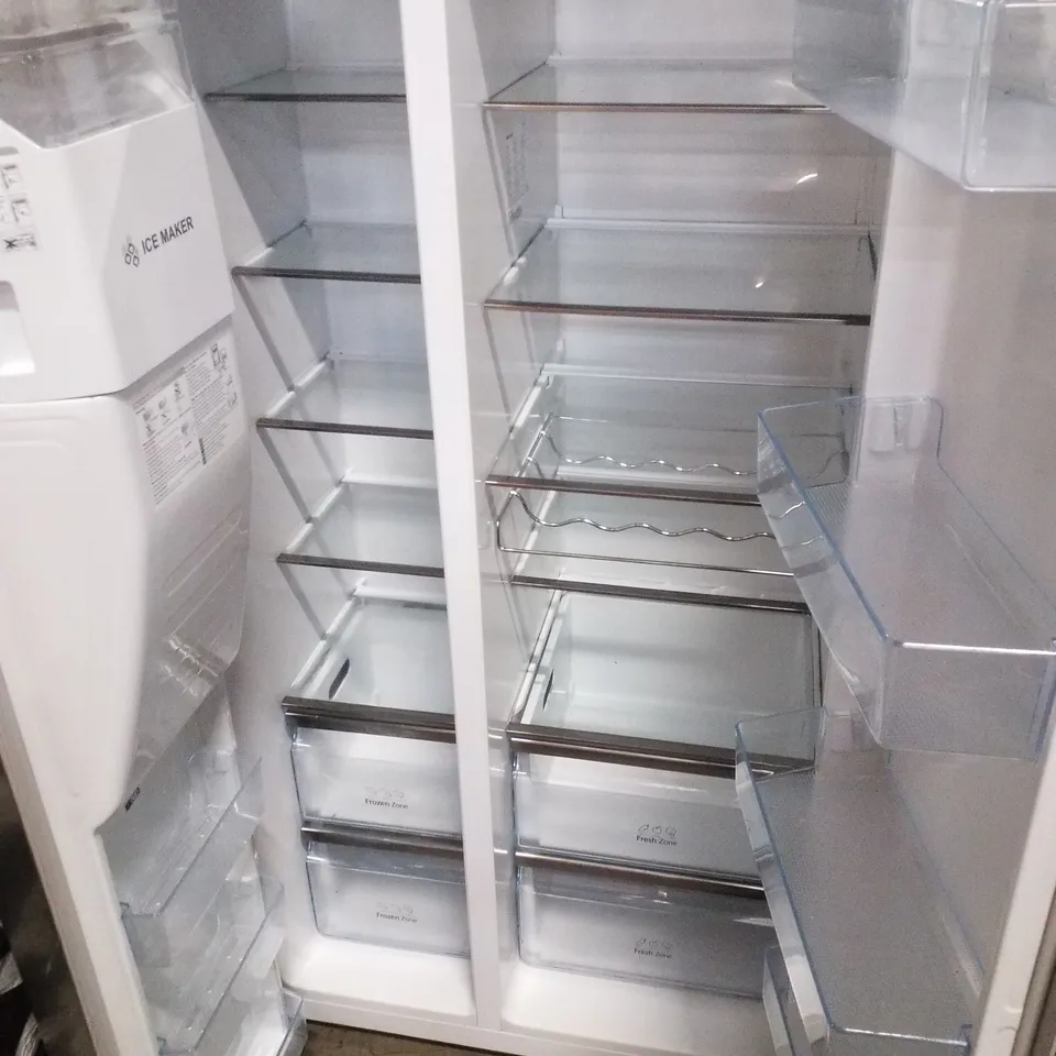 HISENSE RS694N4ICE 90CM WIDE SIDE BY SIDE, WATER AND ICE, AMERICAN FRIDGE FREEZER - STAINLESS STEEL