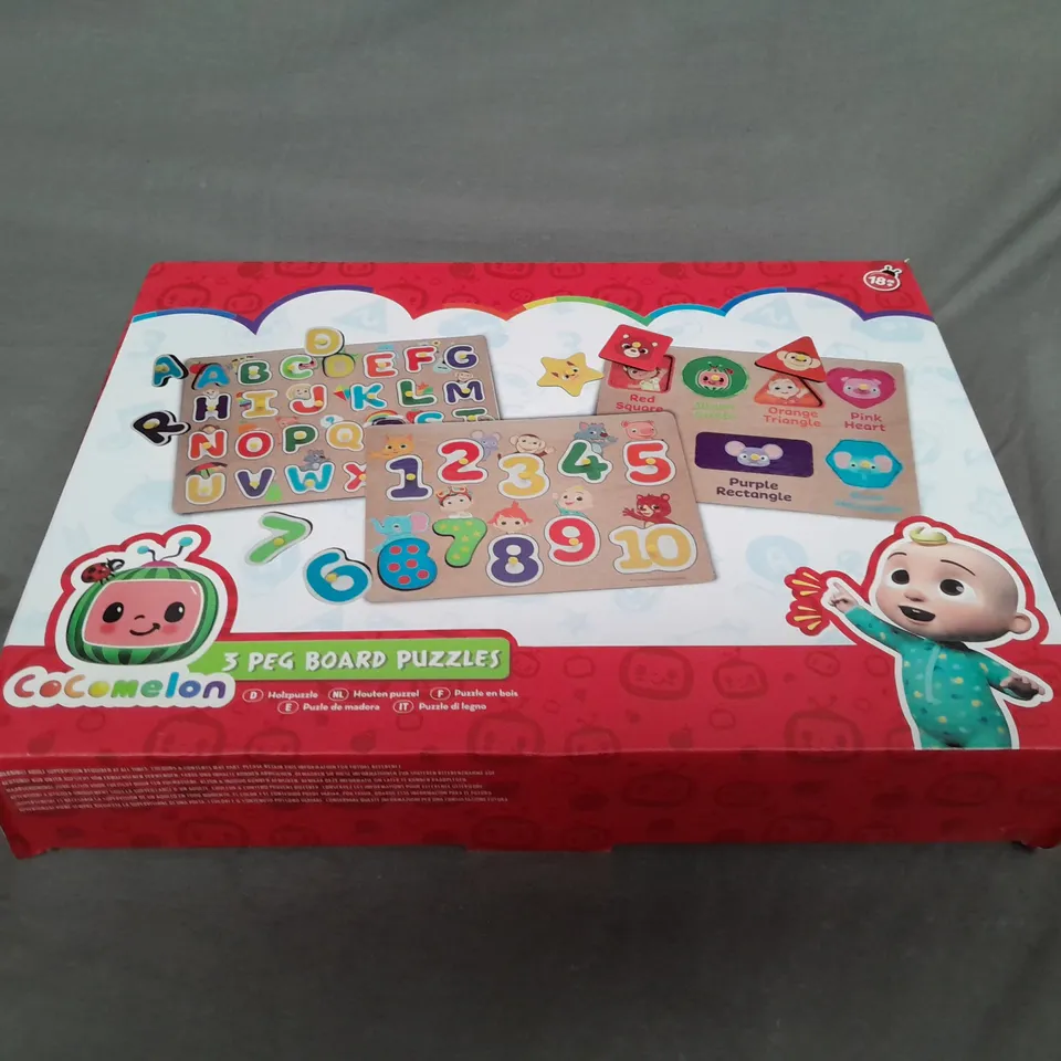 COCOMELON 3 PEG BOARD PUZZLES