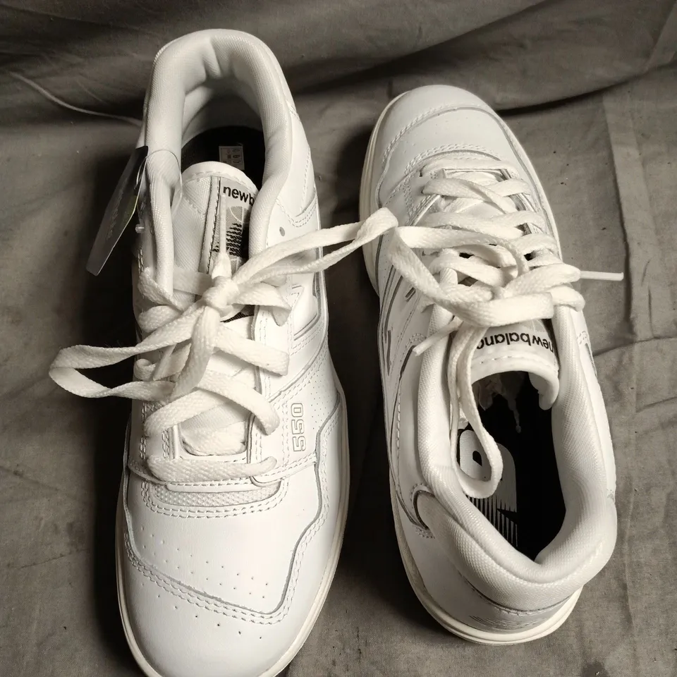 NEW BALANCE 550 TRAINERS IN WHITE - UK 6.5