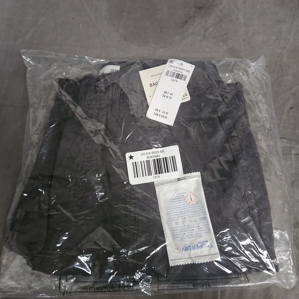 ABERCROMBIE KIDS BLACK, UK SIZE 13-14 (LABEL READS 13/14), SEALED BAG 