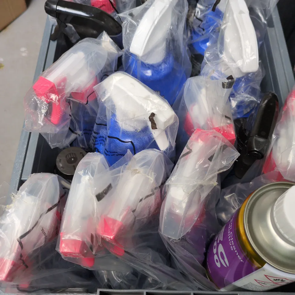 APPROXIMATELY 10 ASSORTED VEHICLE ACCESSORIES TO INCLUDE DE-ICER, TANK ADDITIVE ETC 