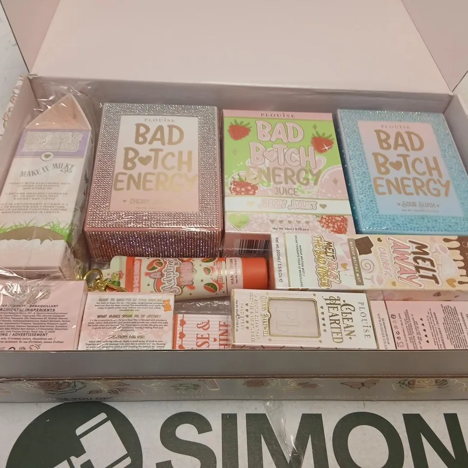 PLOUISE SAY HELLO TO YOUR FAVOURITE BRAND GIFT SET