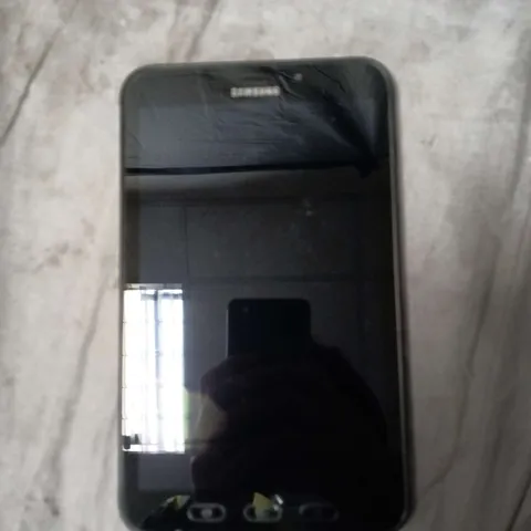 SAMSUNG GALAXY TABLET PC SM-T395, 16GB, BLACK – SCREEN CRACKED