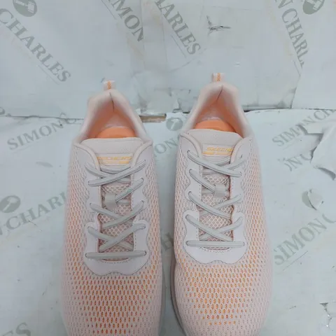 BOXED BOBS SPORT TRAINERS WITH MEMORY FOAM SIZE 6