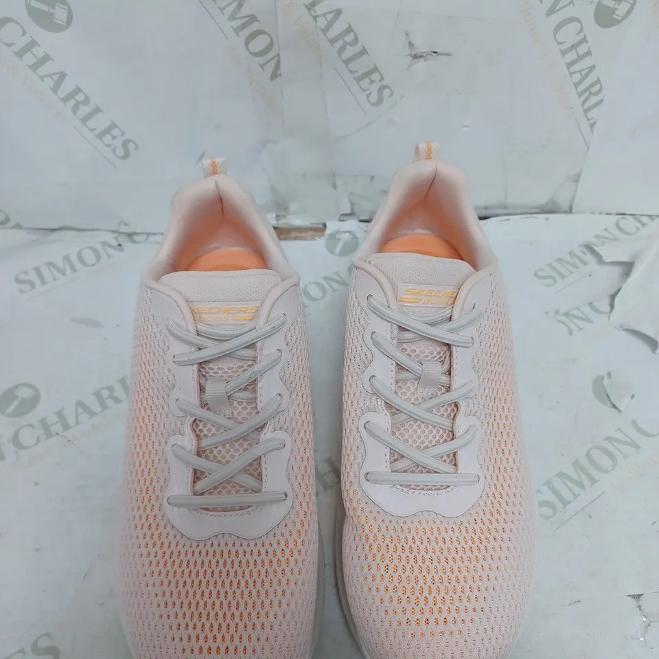 BOXED BOBS SPORT TRAINERS WITH MEMORY FOAM SIZE 6