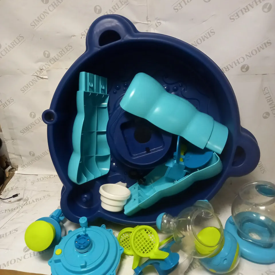 FOAMO 3-IN-1 WATER TABLE RRP £79.99