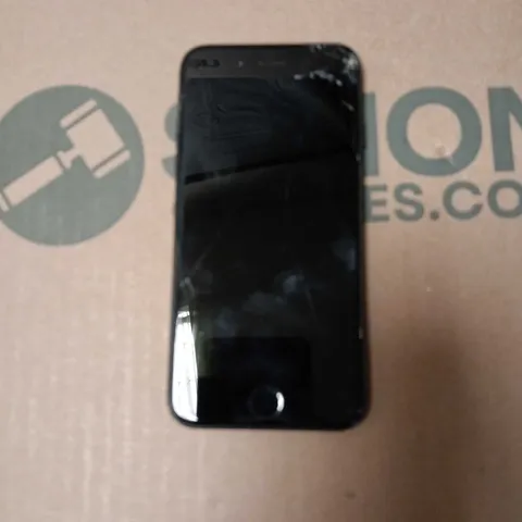 APPLE IPHONE 7 (A1778)