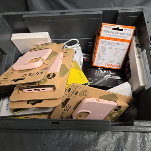 LARGE QUANTITY OF ASSORTED ELECTRICAL CASES AND ACCESSORIES 