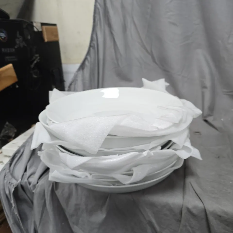 8X WHITE DEEP PLATES 