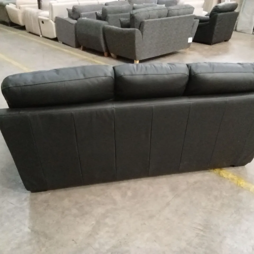 WILMSLOW LEATHER 3 SEATER SOFA RRP £999