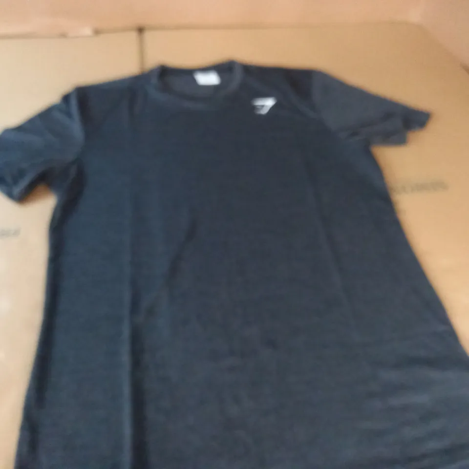 GYMSHARK GREY T-SHIRT - M