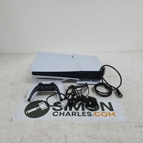 SONY PLAYSTATION 5 (DAMAGED) WITH CONTROLLER, PLUG UNBOXED