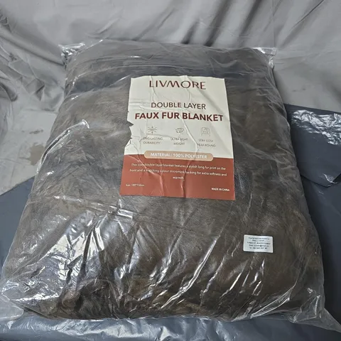 LIVMORE DOUBLE LAYER FAUX FUR BLANKET 180X150CM