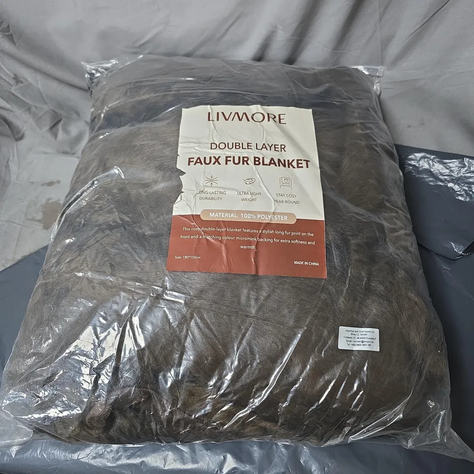LIVMORE DOUBLE LAYER FAUX FUR BLANKET 180X150CM