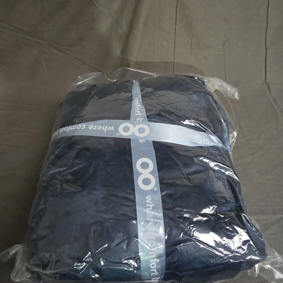 SEALED OODIE ADULT OVERSIZED HOODED BLANKET - NAVY