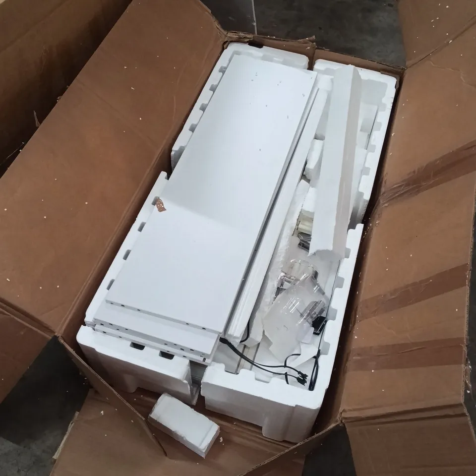 BOXED DESK - WHITE (1 BOX)