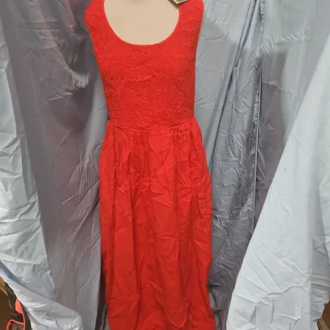NOBODYS CHILD SLEEVELESS KINSLEY MIDAXI DRESS IN RED - UK 12