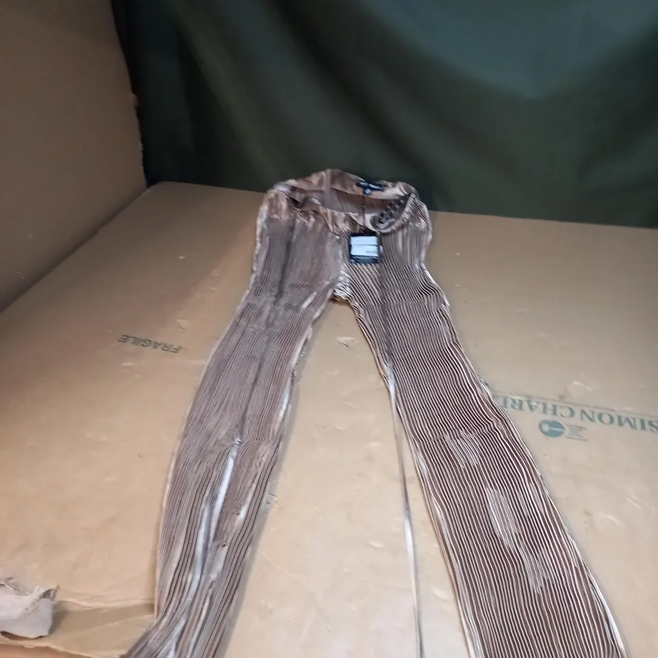 SATIN PLISSE FIT AND FLARE TIE TROUSERS SIZE 8