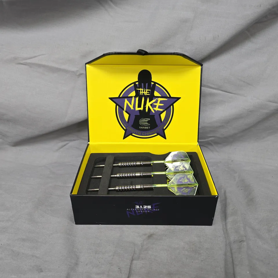 TARGET LUKE LITTLER DARTS SET