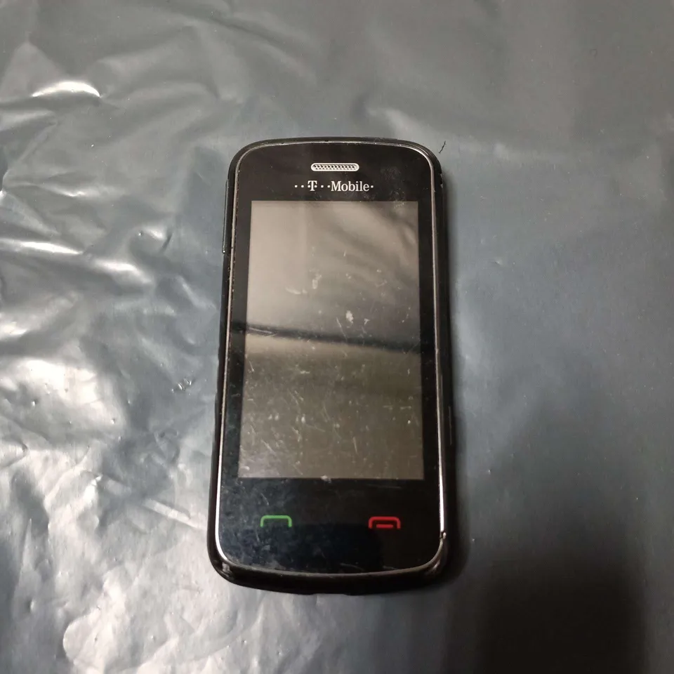 T-MOBILE MOBILE PHONE – BLACK 