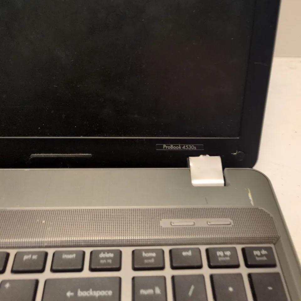 HP PROBOOK 4530S LAPTOP – FAULTY, BATTERY MISSING