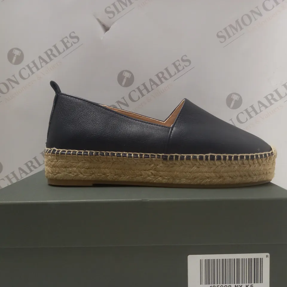 BOXED HOBBS ALICIA ESPADRILLE IN NAVY - SIZE 5